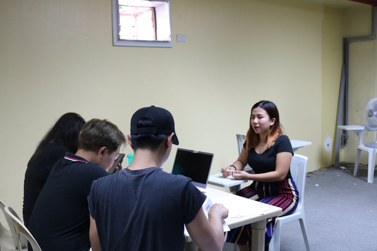 フィリピン留学 Cebu21 - Curious World Academy-Teachers and materials-13